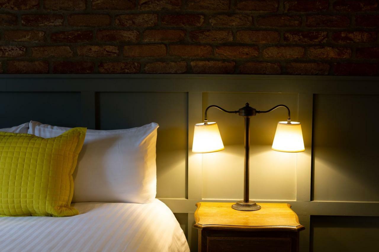 The Poacher Inn Hook  Habitación foto